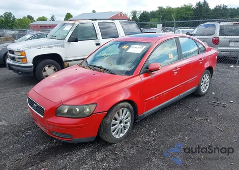 2005 Volvo S40 2.4I from USA, damaged, VIN YV1MS382152091398
